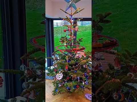 Train in a Christmas Tree L2 (3D printed version)(2)