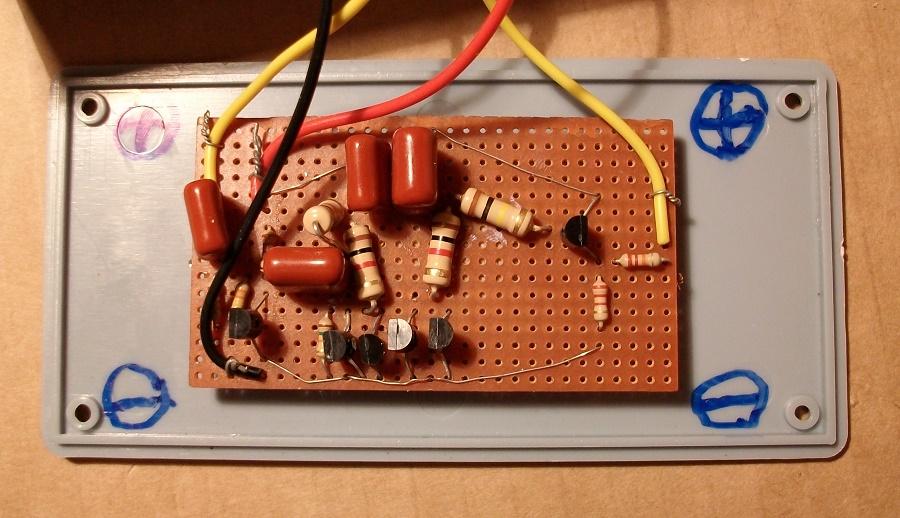 Transistor Integrator 04 Step 02 Make the Circuit Photo 1.jpg