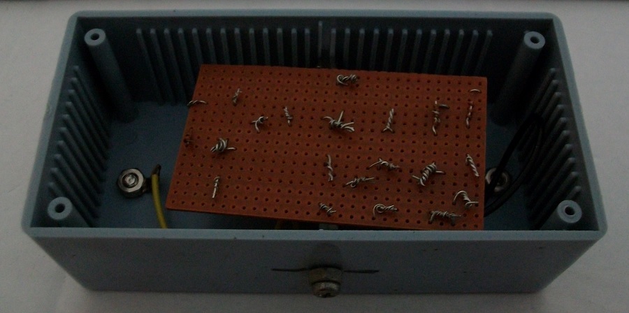 Transistor Integrator 05 Step 02 Make the Circuit Photo 2.jpg
