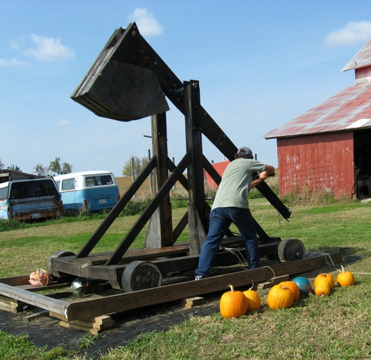 Trebuchet &amp; Pumkins.jpg