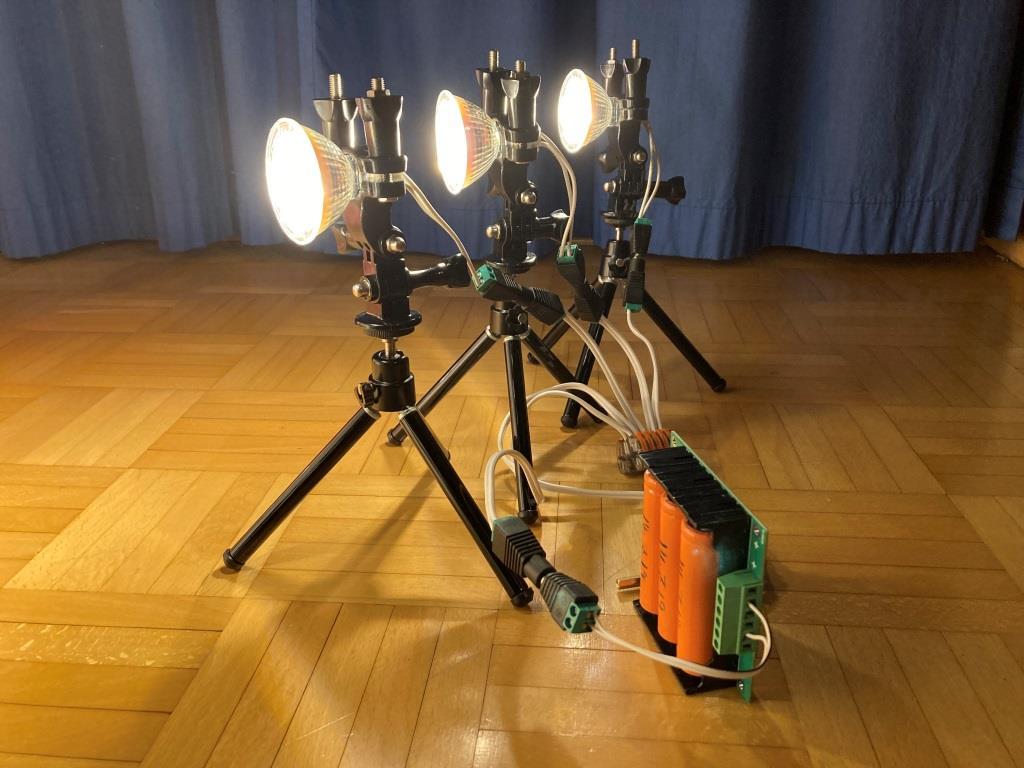 Tripod light 020.jpg