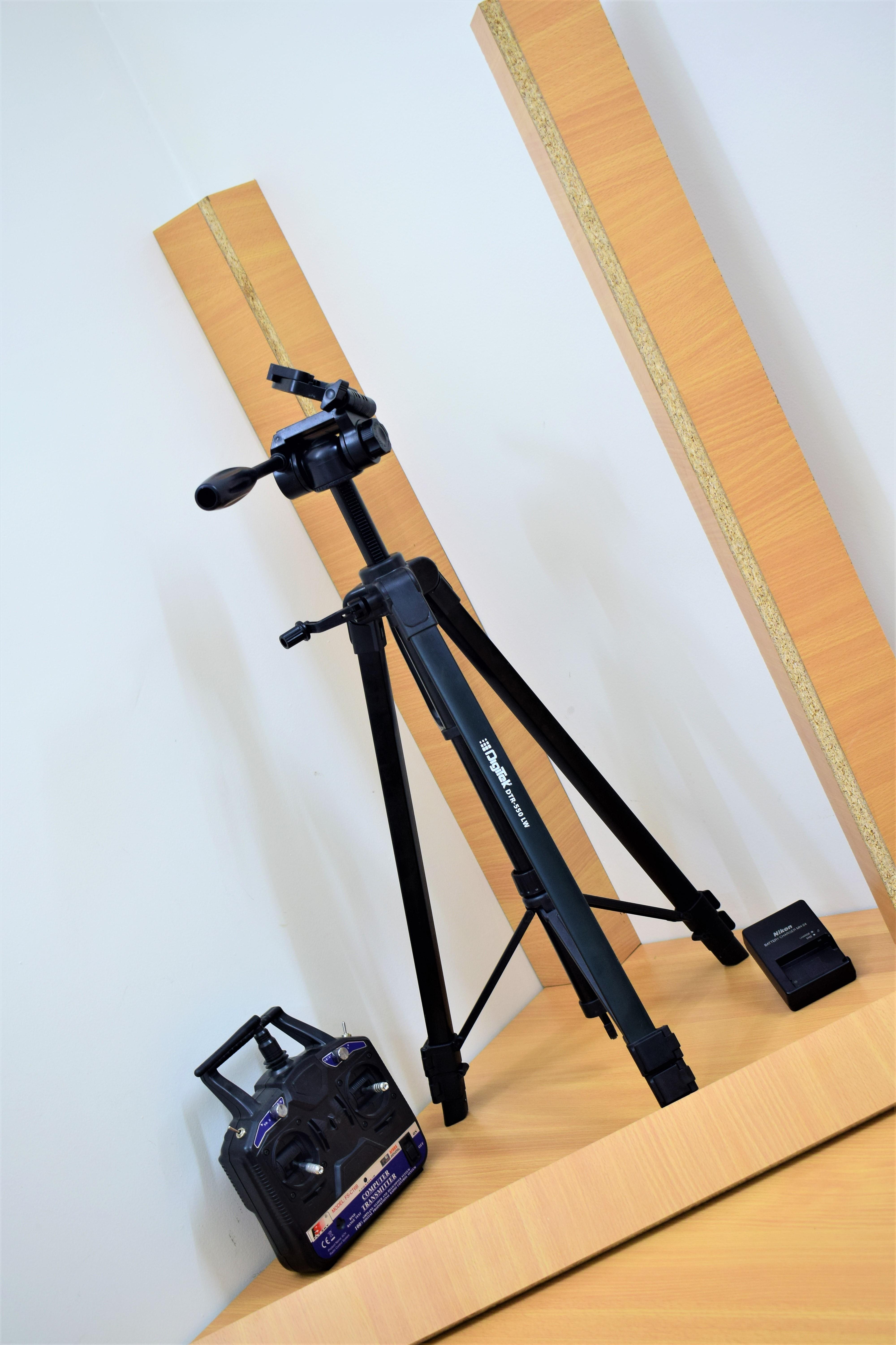 Tripod.JPG