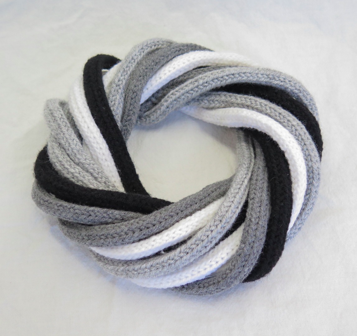 Tube Scarf-19.jpg