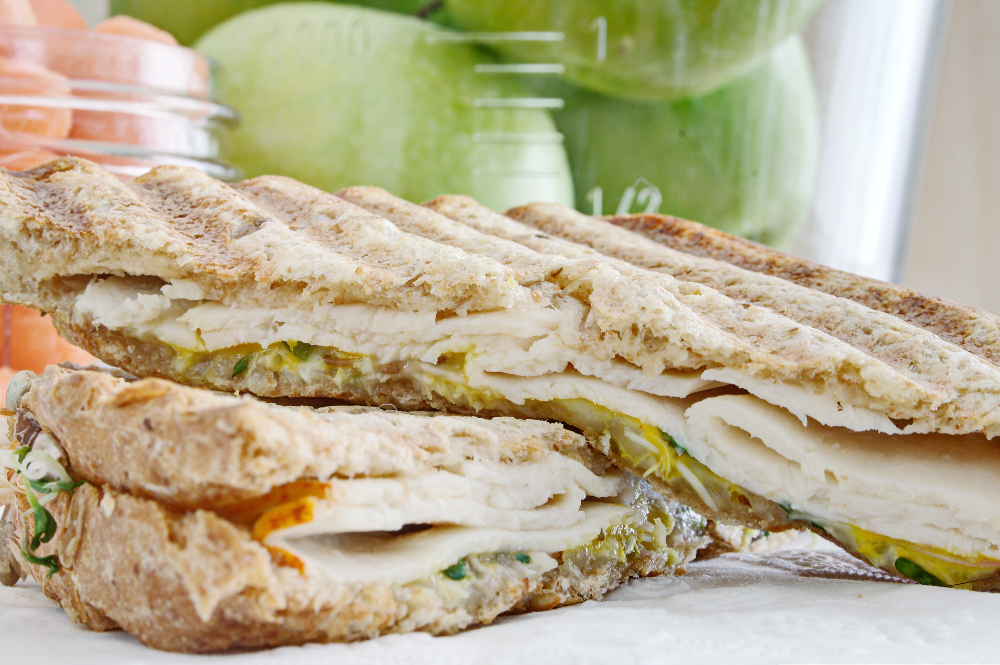 TurkeySandwich7Small.jpg