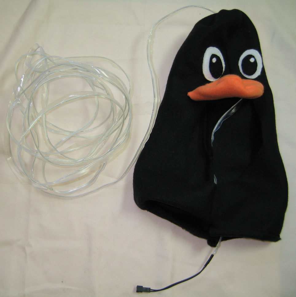 Tux_ELwire_head.jpeg