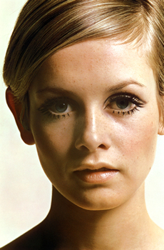 Twiggy PORTRAIT2.jpg