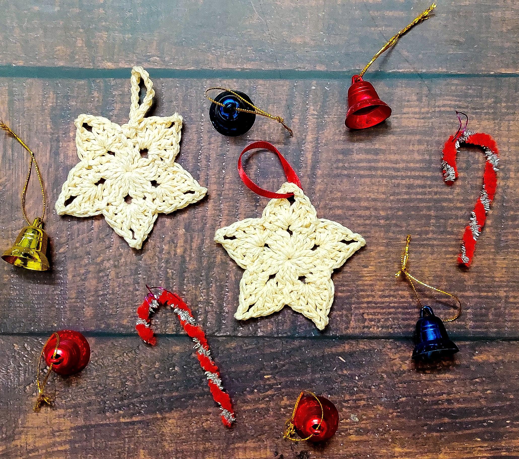 Two Round Easy Crochet Christmas Star Ornament.jpg