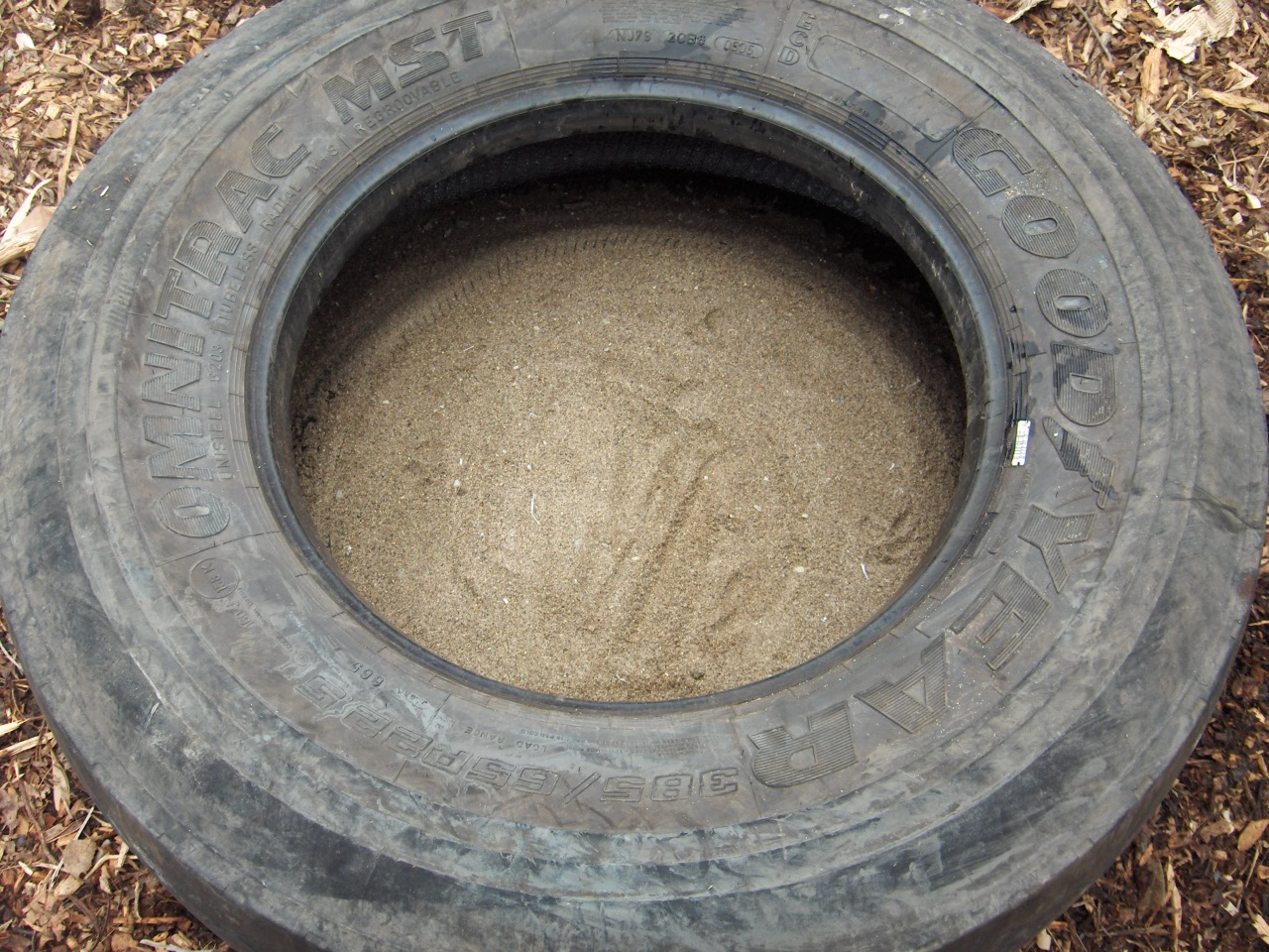 Tyre pond 071208 003.jpg