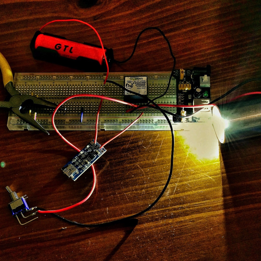 USB breadboard.jpg