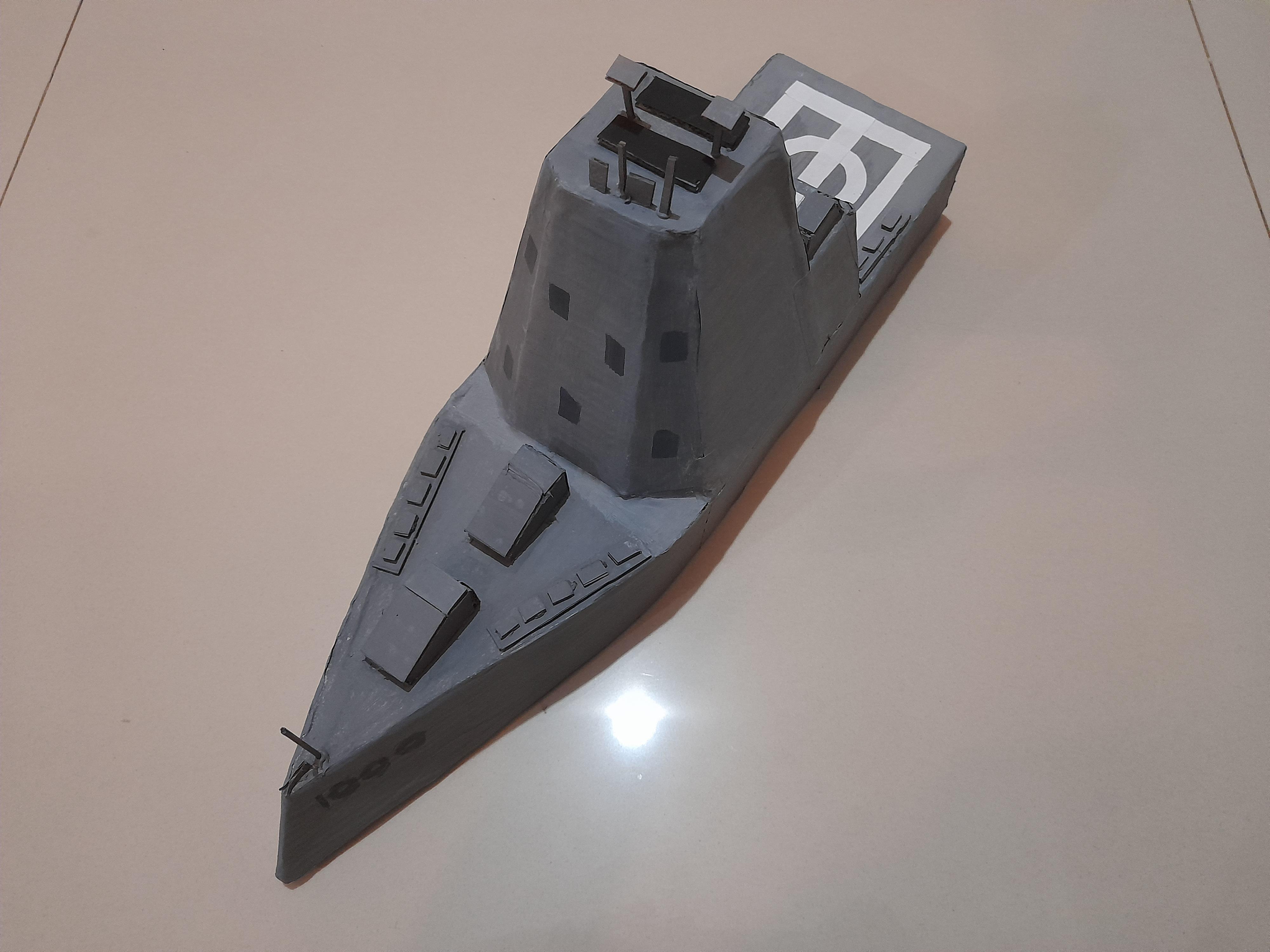 USS Zumwalt (14).jpg