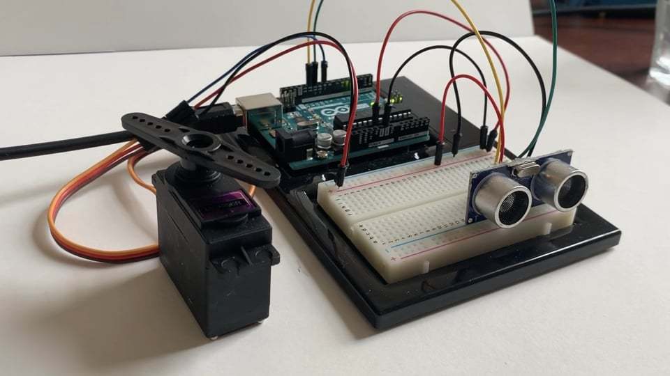 Ultrasonic Sensor Servo Arduino