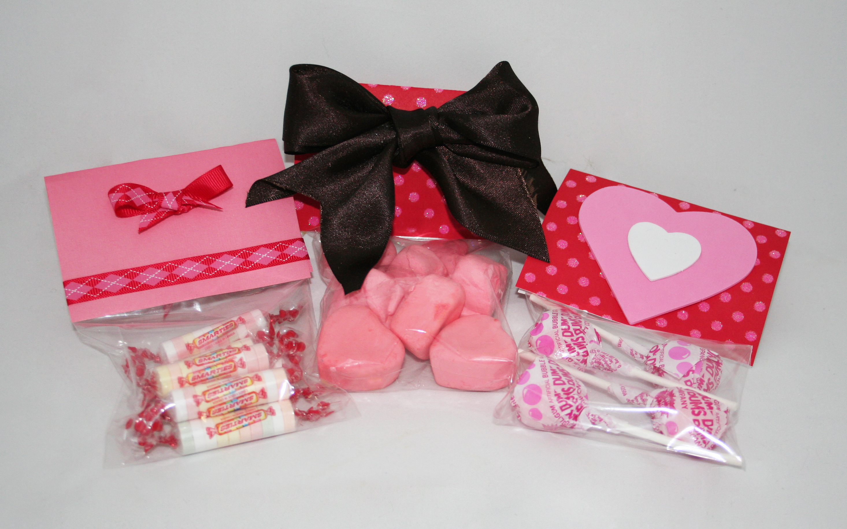 Valentines Day Cellophane Treat Bags.JPG