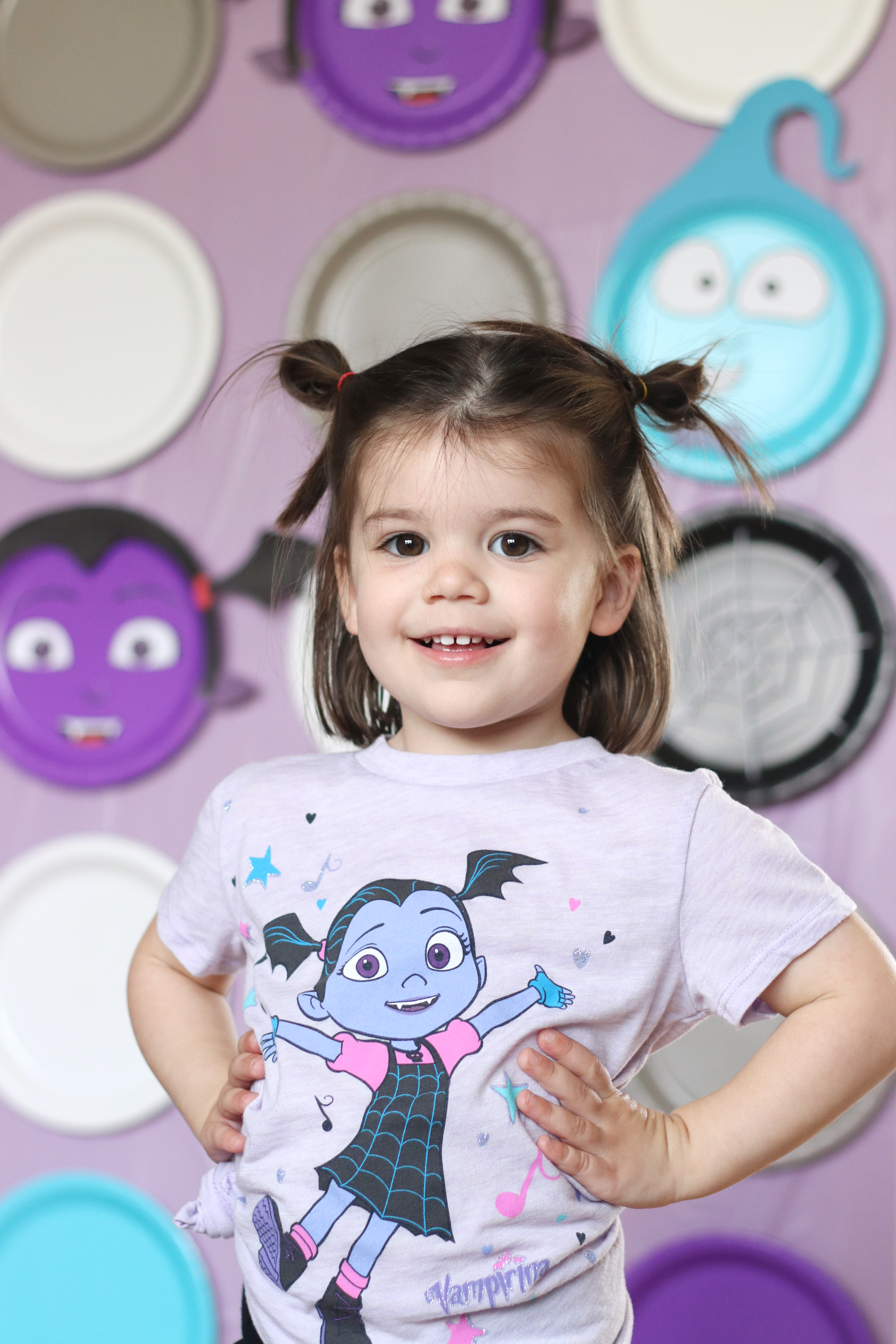 Vampirina-Paper-Plate-Backdrop-Final-2.jpg