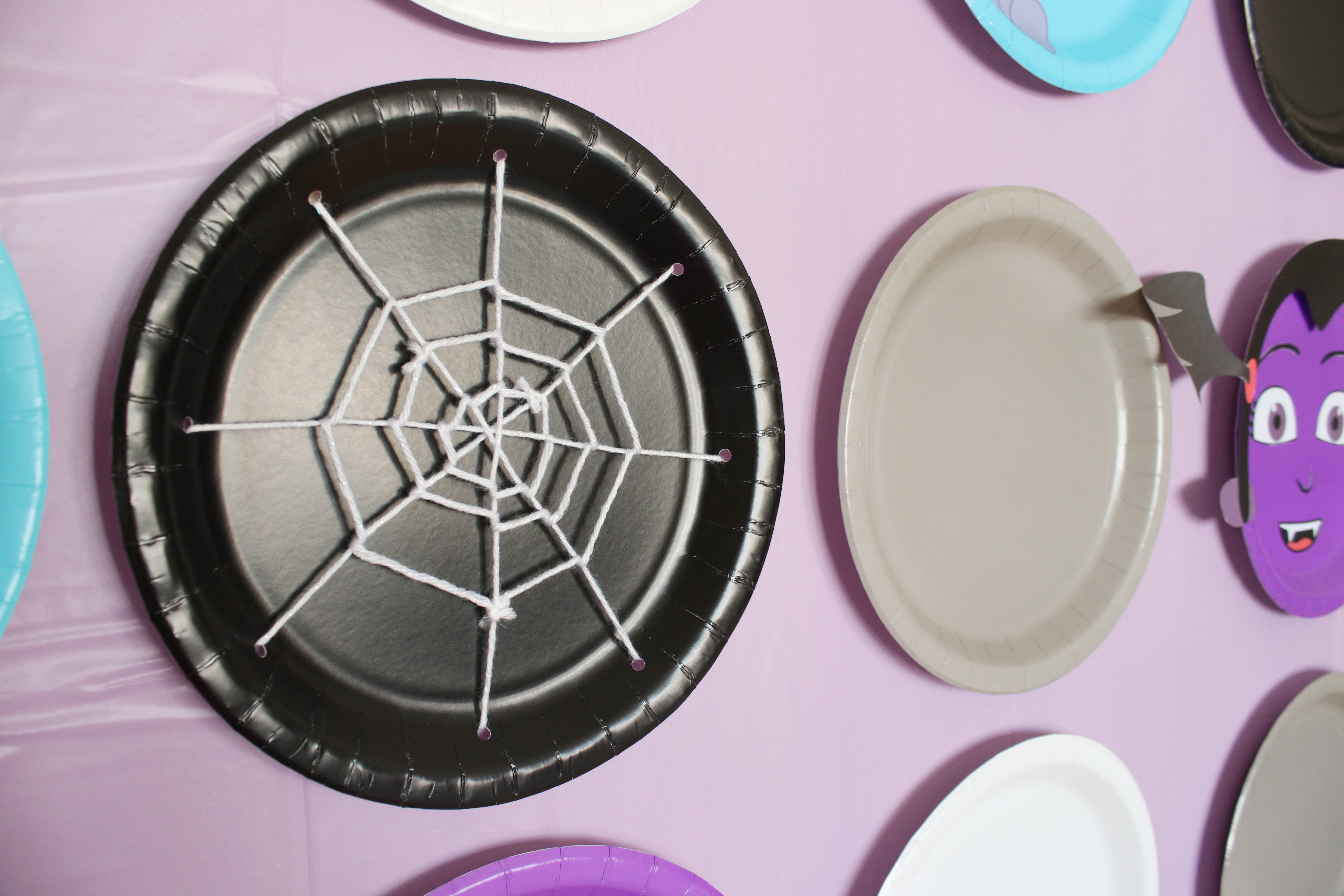 Vampirina-Paper-Plate-Backdrop-Final-6-spider-plate.jpg