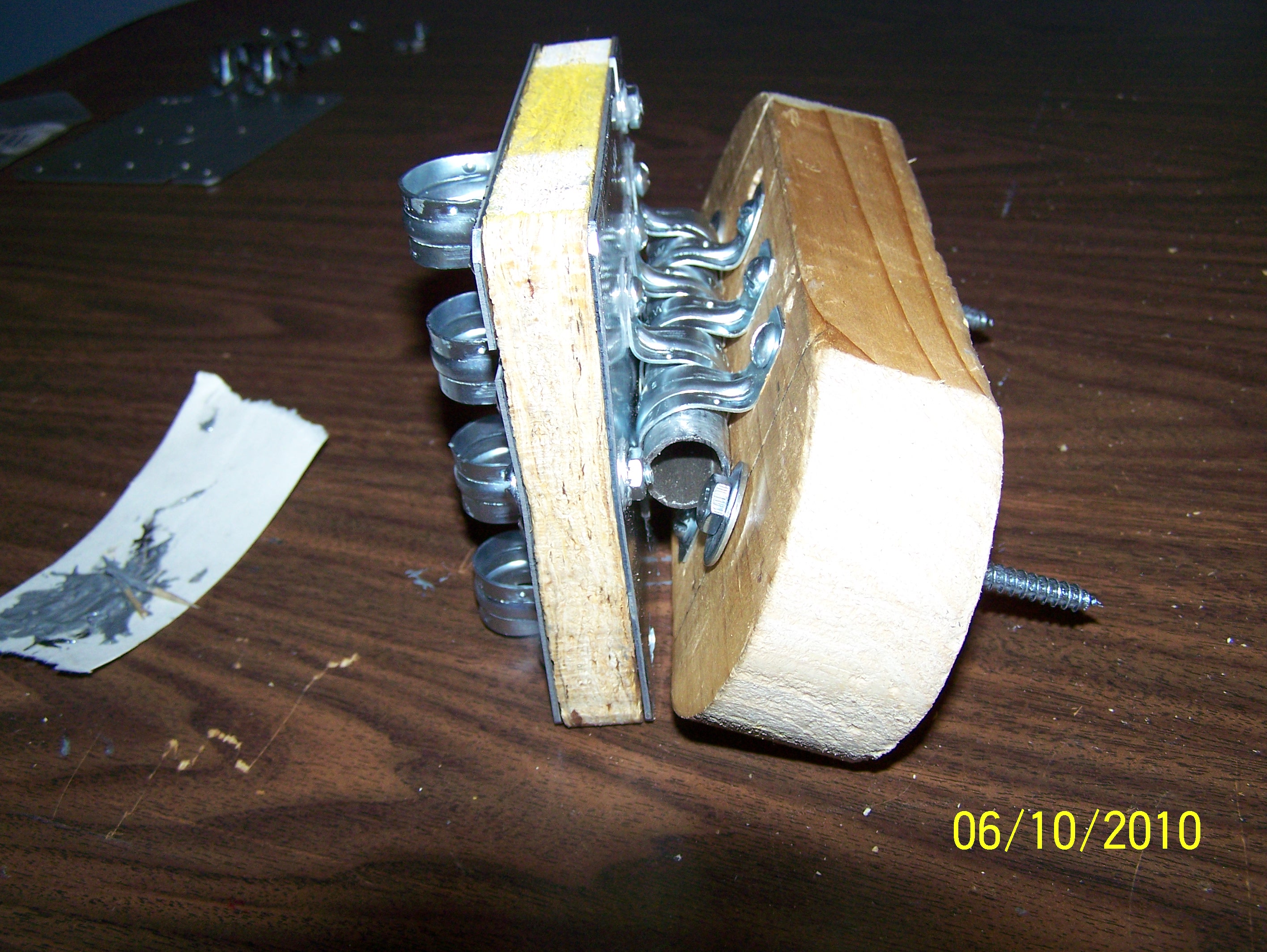 Vertical hinge 2.JPG