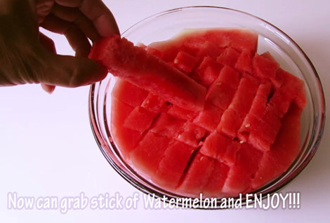 Watermelon_into_bite_5-1.jpg