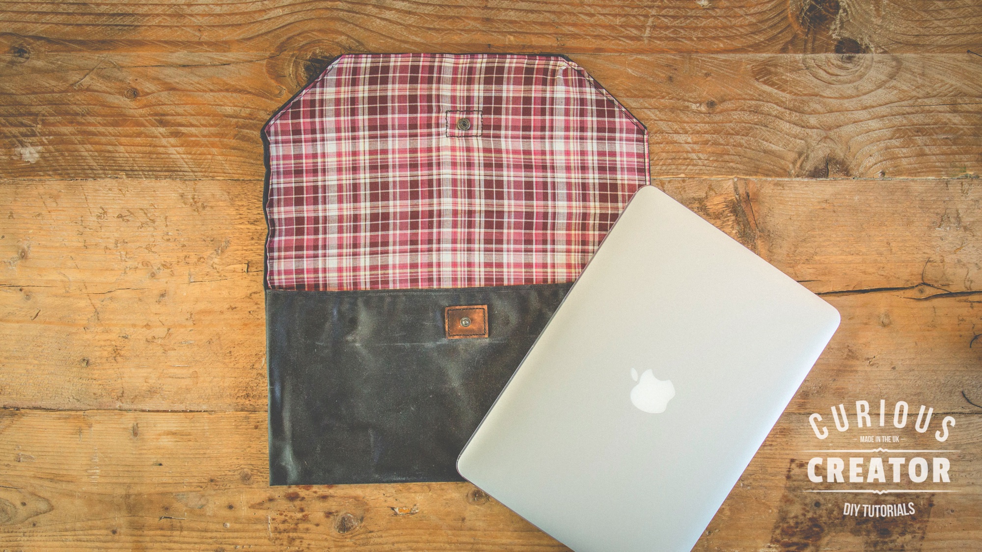 WaxedCanvasLaptopSleeve_19.jpg