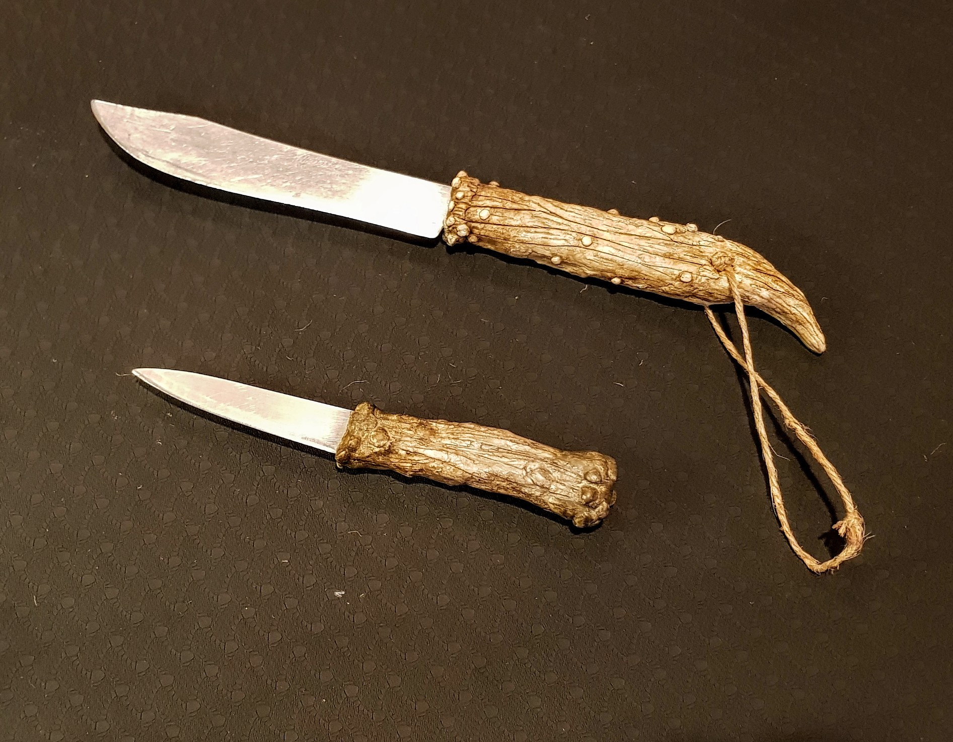 White Wolf Weapons Knives (Gregg Yan).jpg