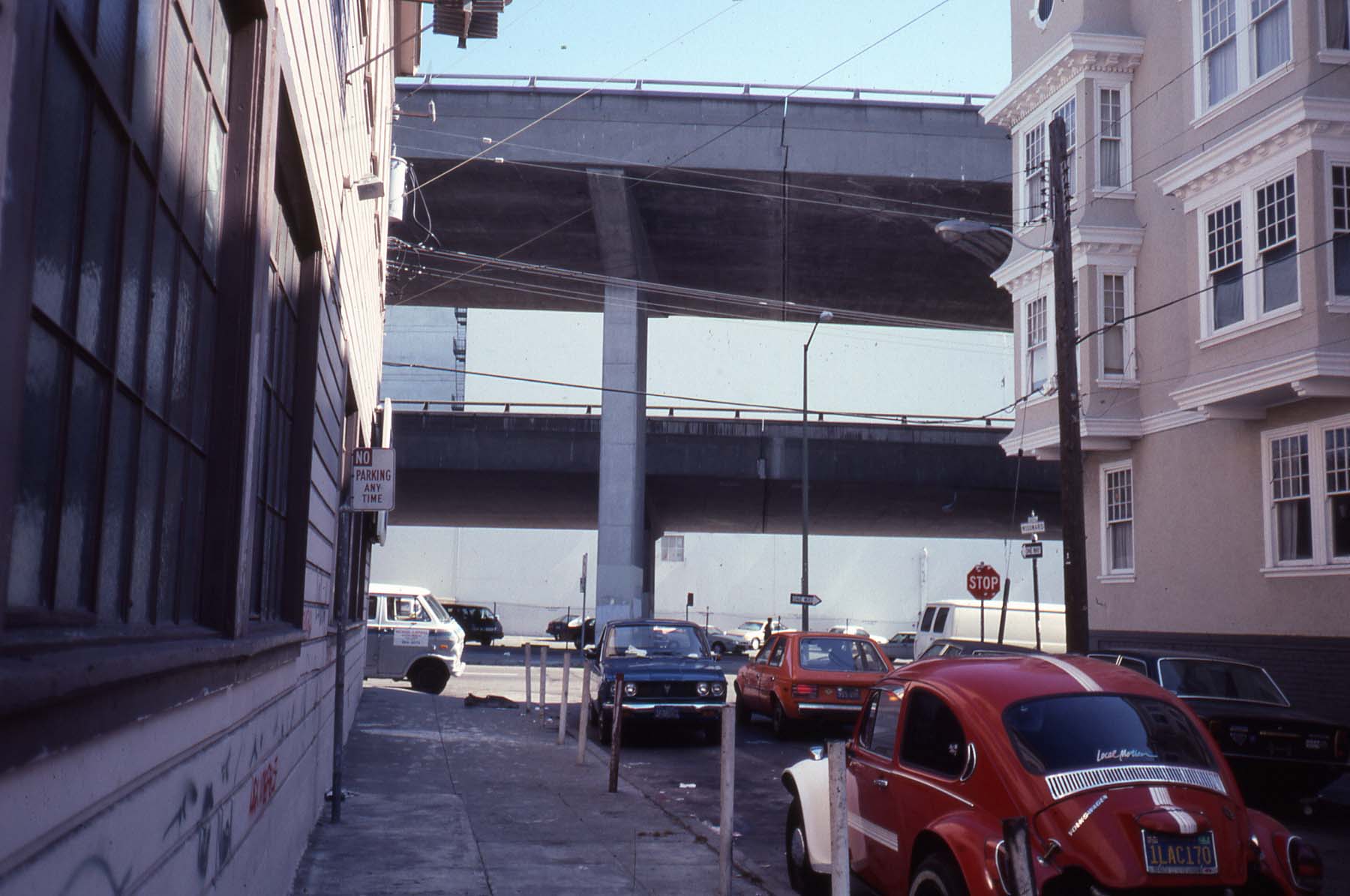 Woodward st 1991 facing highway.jpg