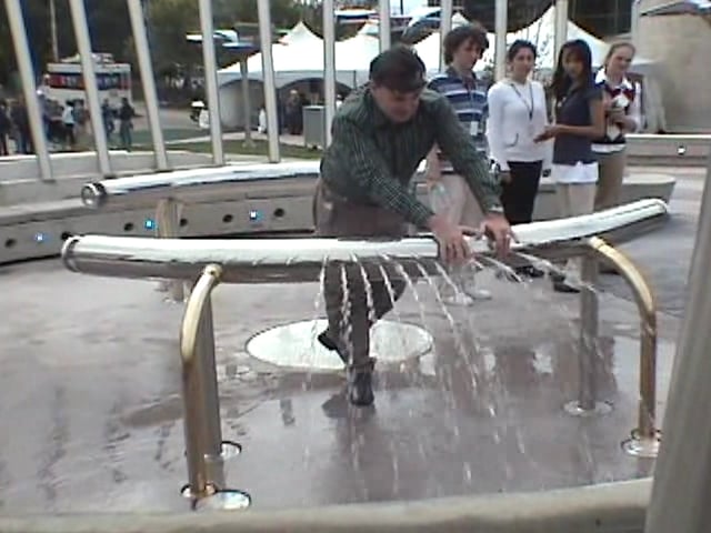 World's largest hydraulophone (underwater pipe organ) installation, &amp;quot;northnes&amp;quot; (&amp;quot;North Nessie&amp;quot;)