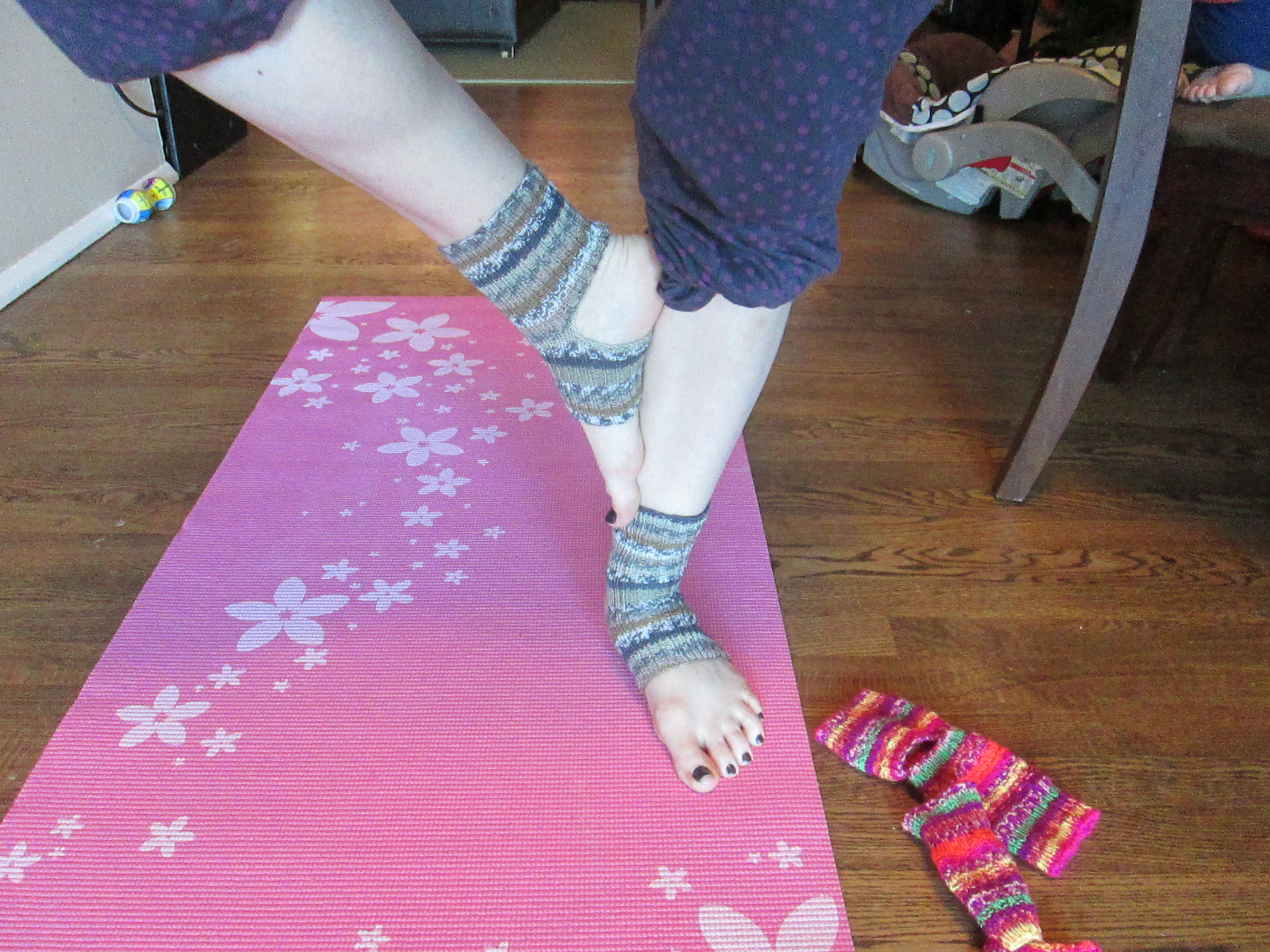 Yoga Socks13.JPG