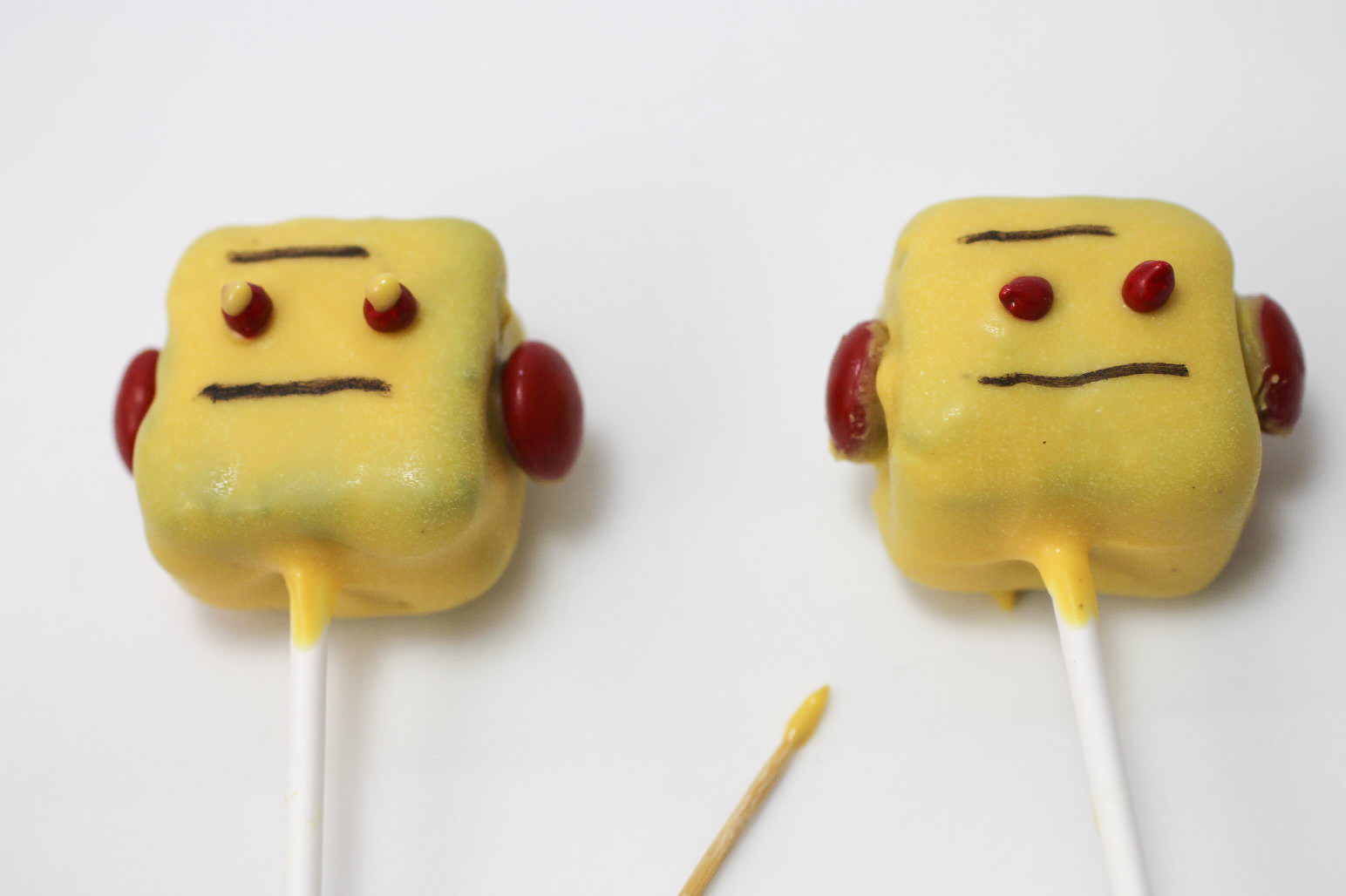 a instructable robot add some yellow to eyes with toothpick.jpg