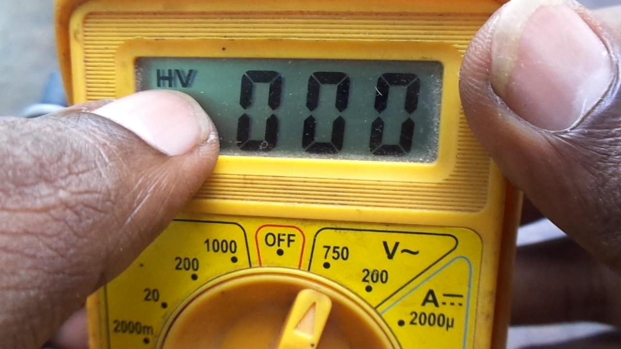 ac current measurement using multimeter.jpg