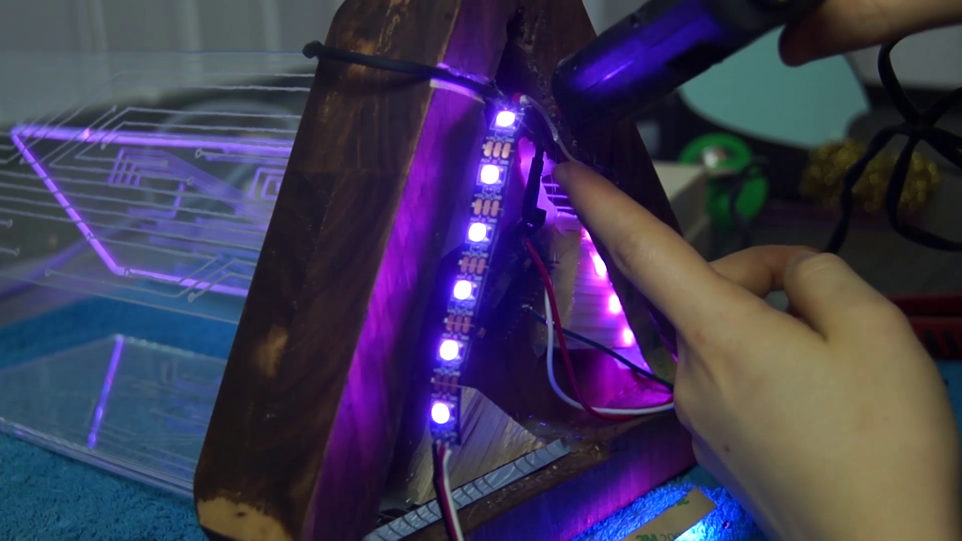 acrylic-led-lamp-pcb-inspired-colour-changing-rgb-2016-11-26-17h42m54s481.png