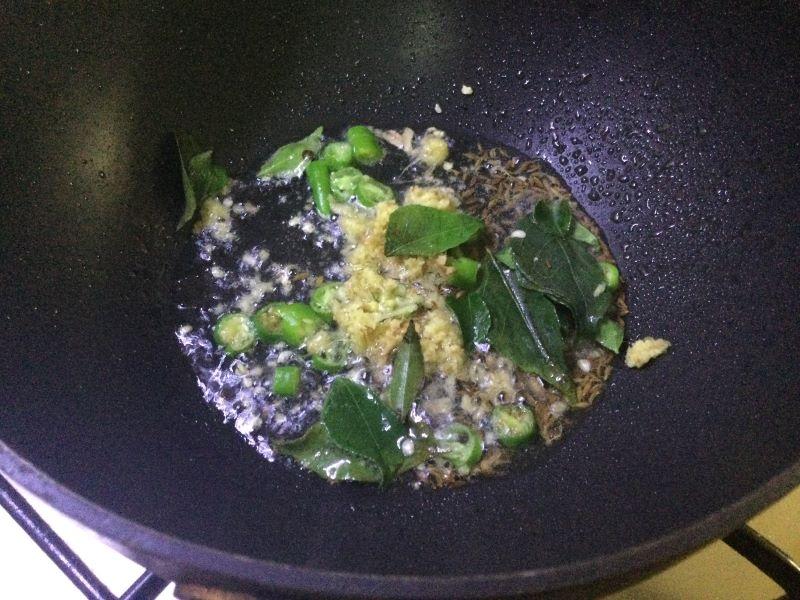 added green chilies and curry leaves.JPG