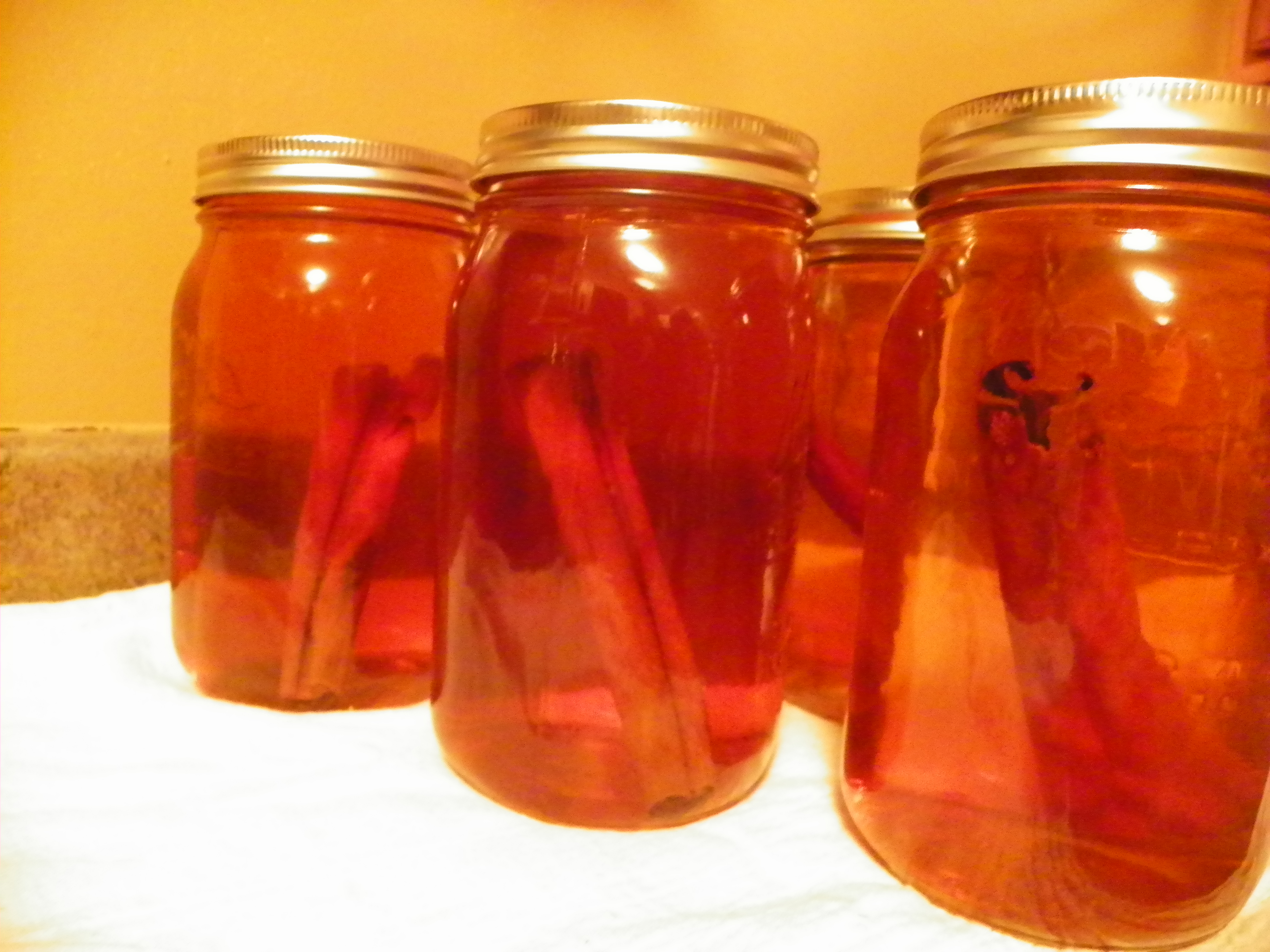 apple pie moonshine 025.jpg