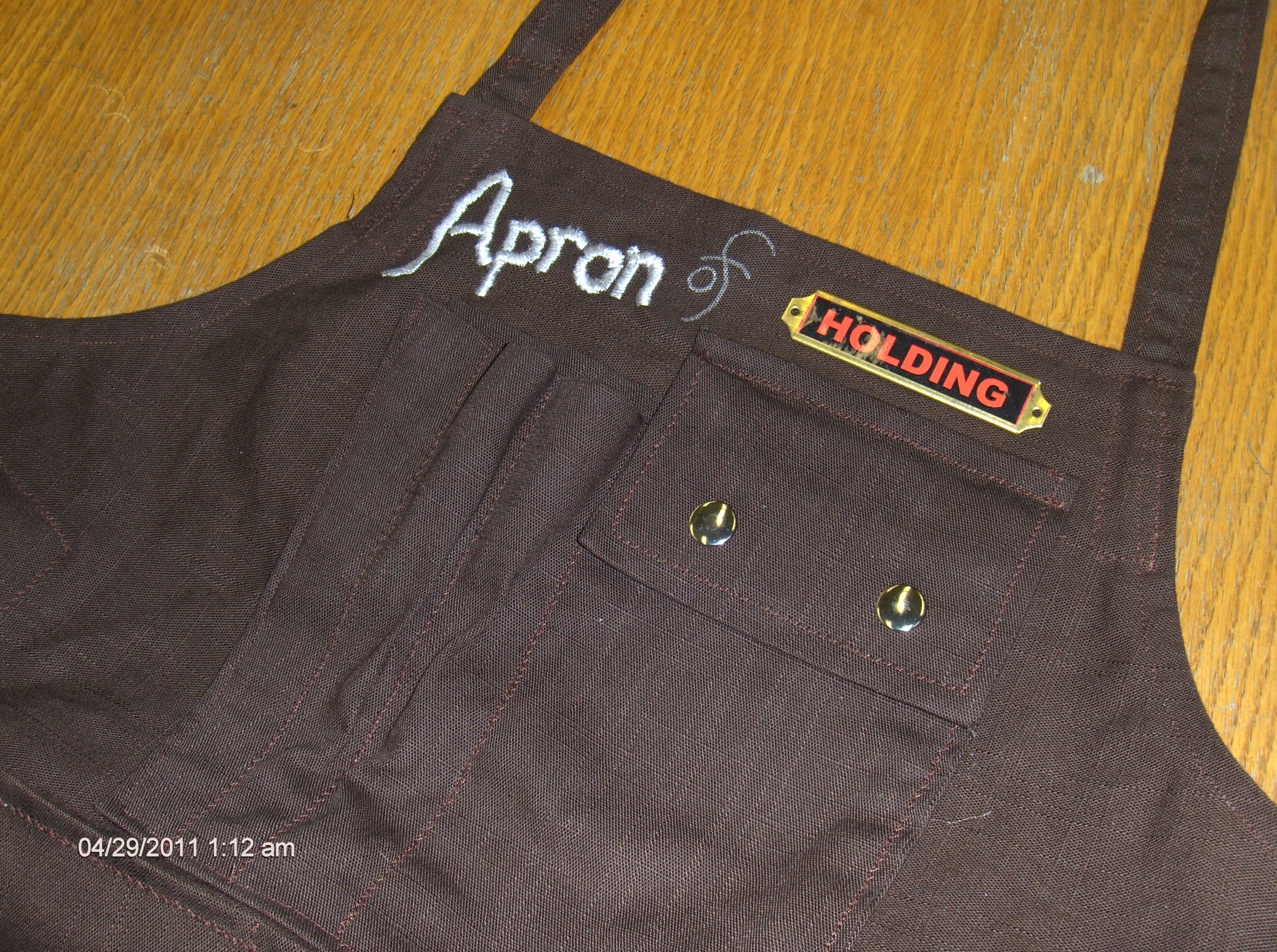 apron of holding (84).JPG