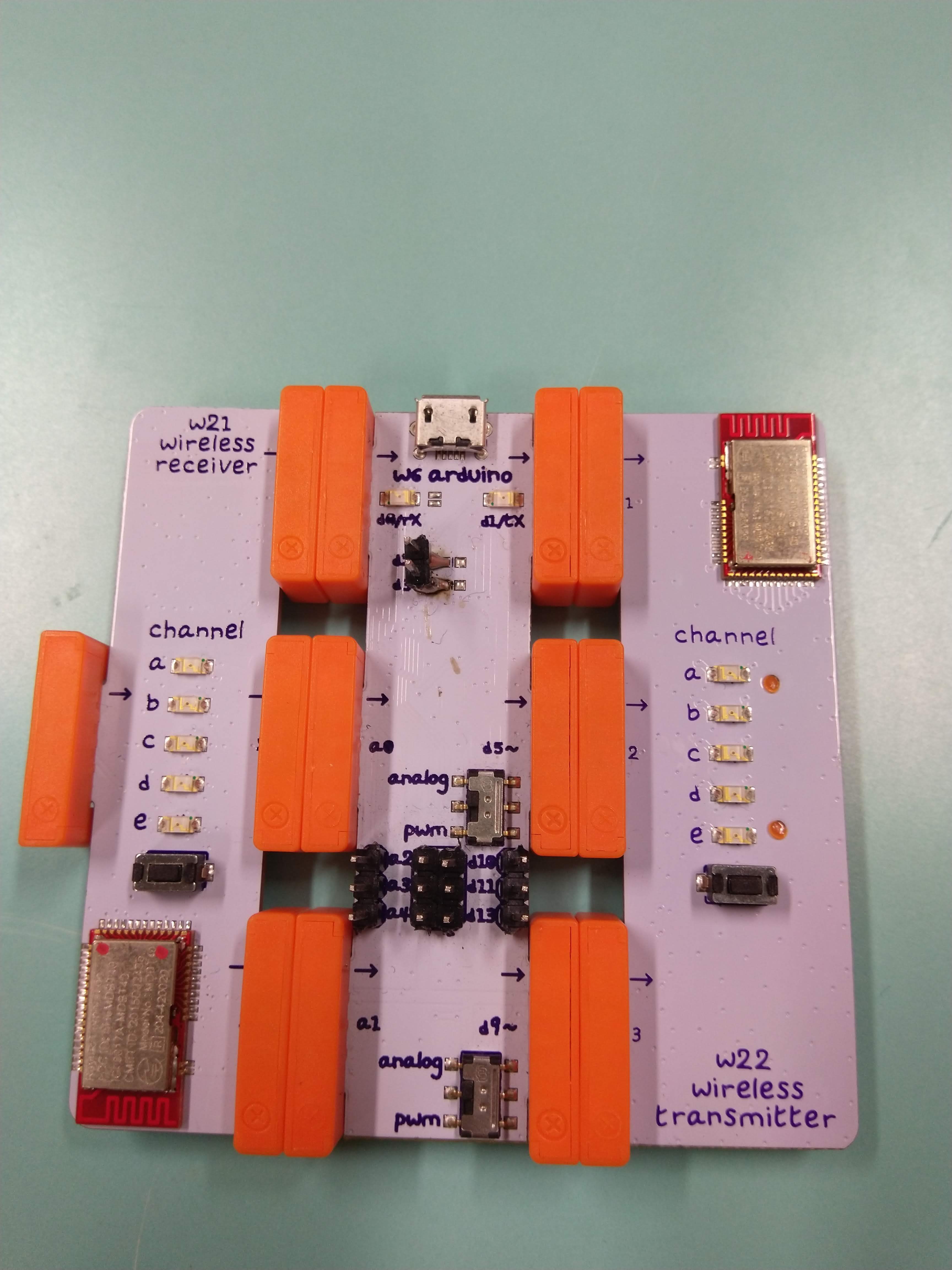 arduino bit receiver and transmitter front view.jpg