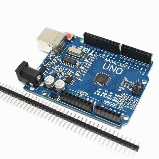 arduino-uno-smd1-1ca4b31543d967a36f16560076764334-640-0.jpg