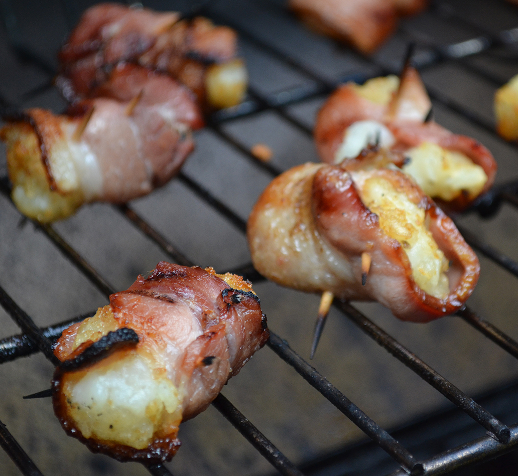 bacon-wrapped-tatertots.JPG