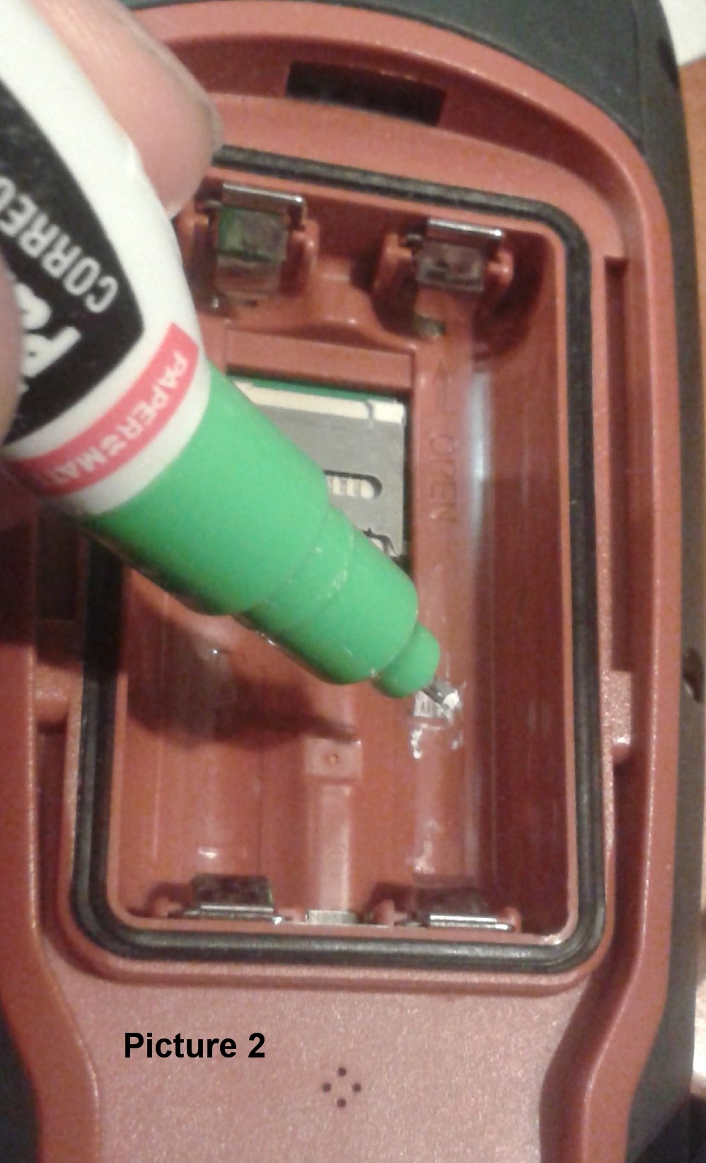 battery compartment 2.jpg