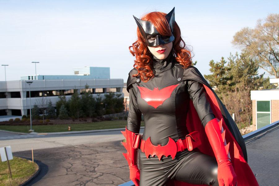 batwoman_1_by_blithefool-d4iei7m.jpg