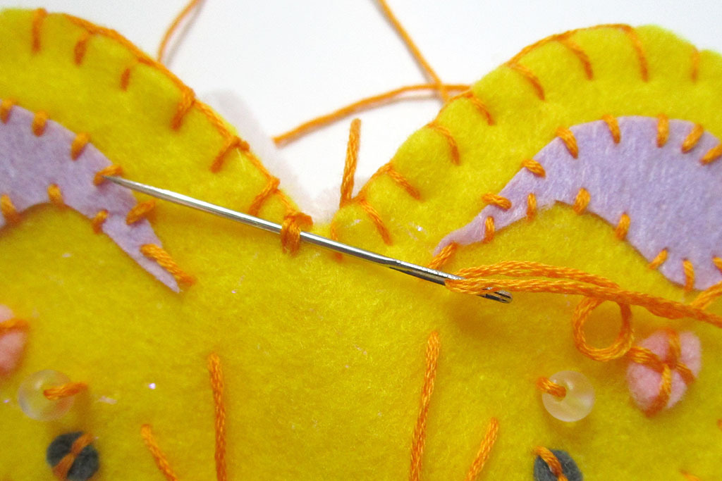 beginning-last-blanket-stitch.jpg