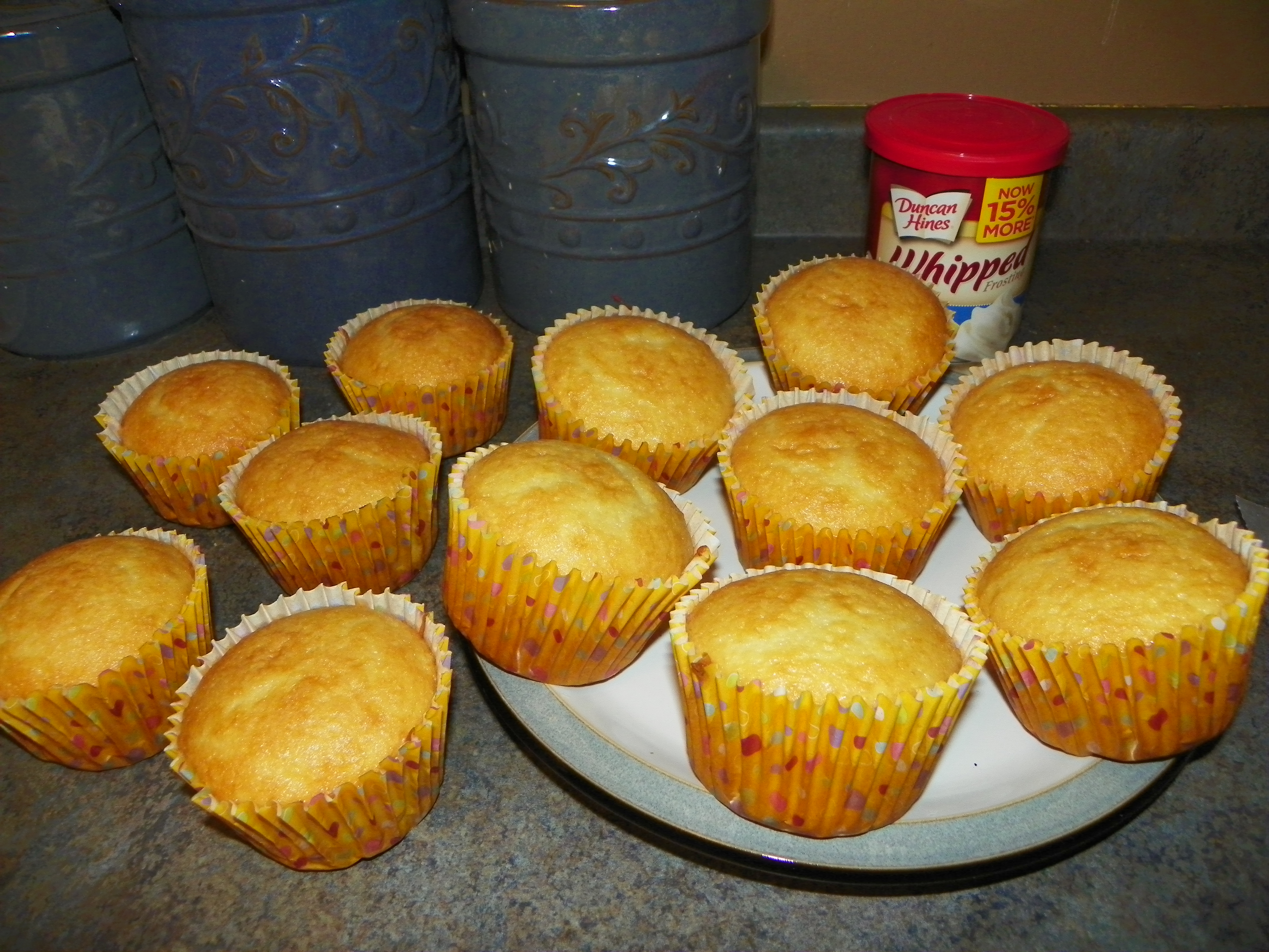 bird nest cupcakes 018.jpg