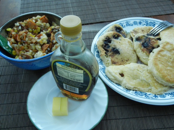 blueberry lemon pancakes.jpg