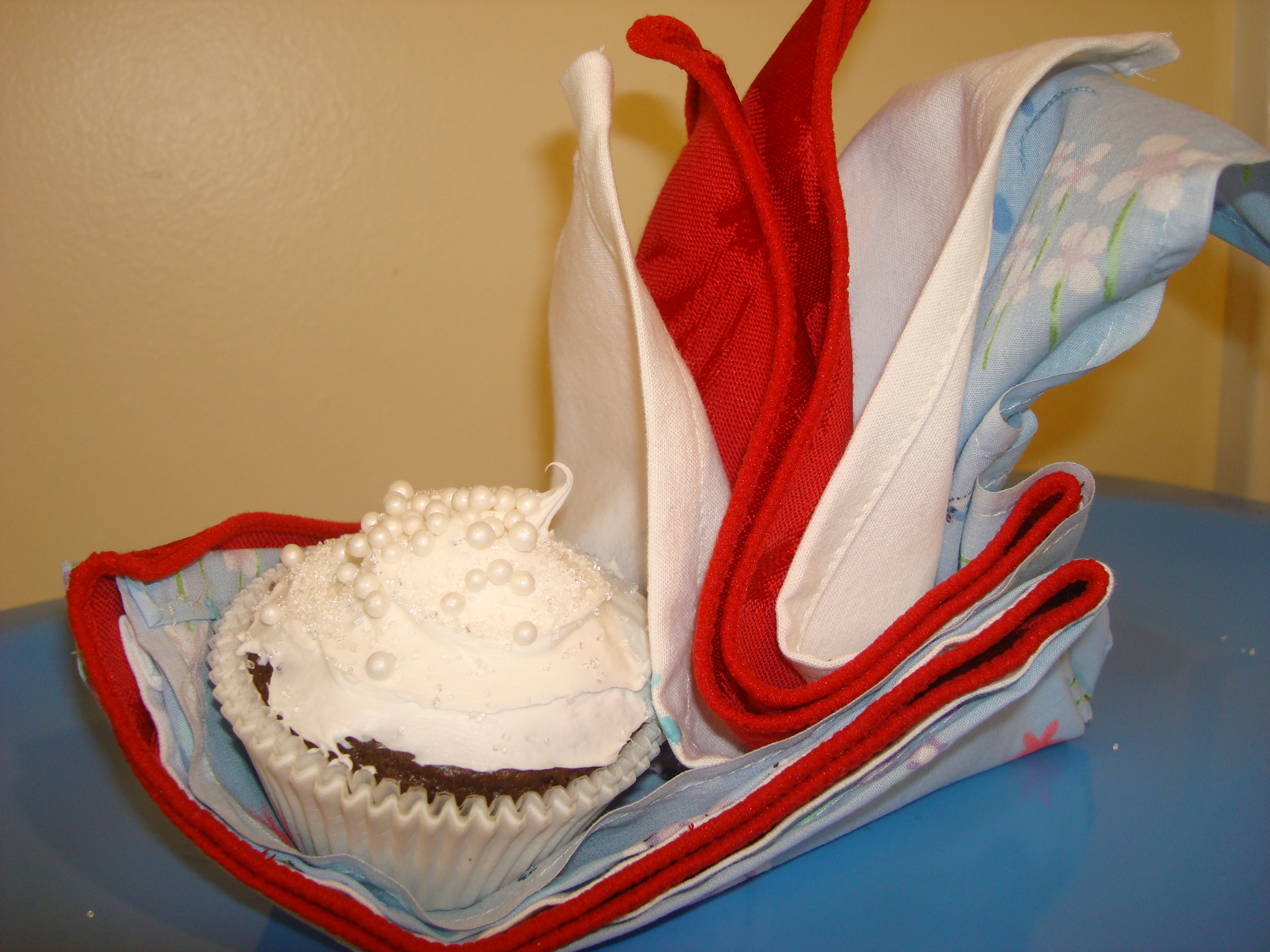 boat cupcake 078.jpg