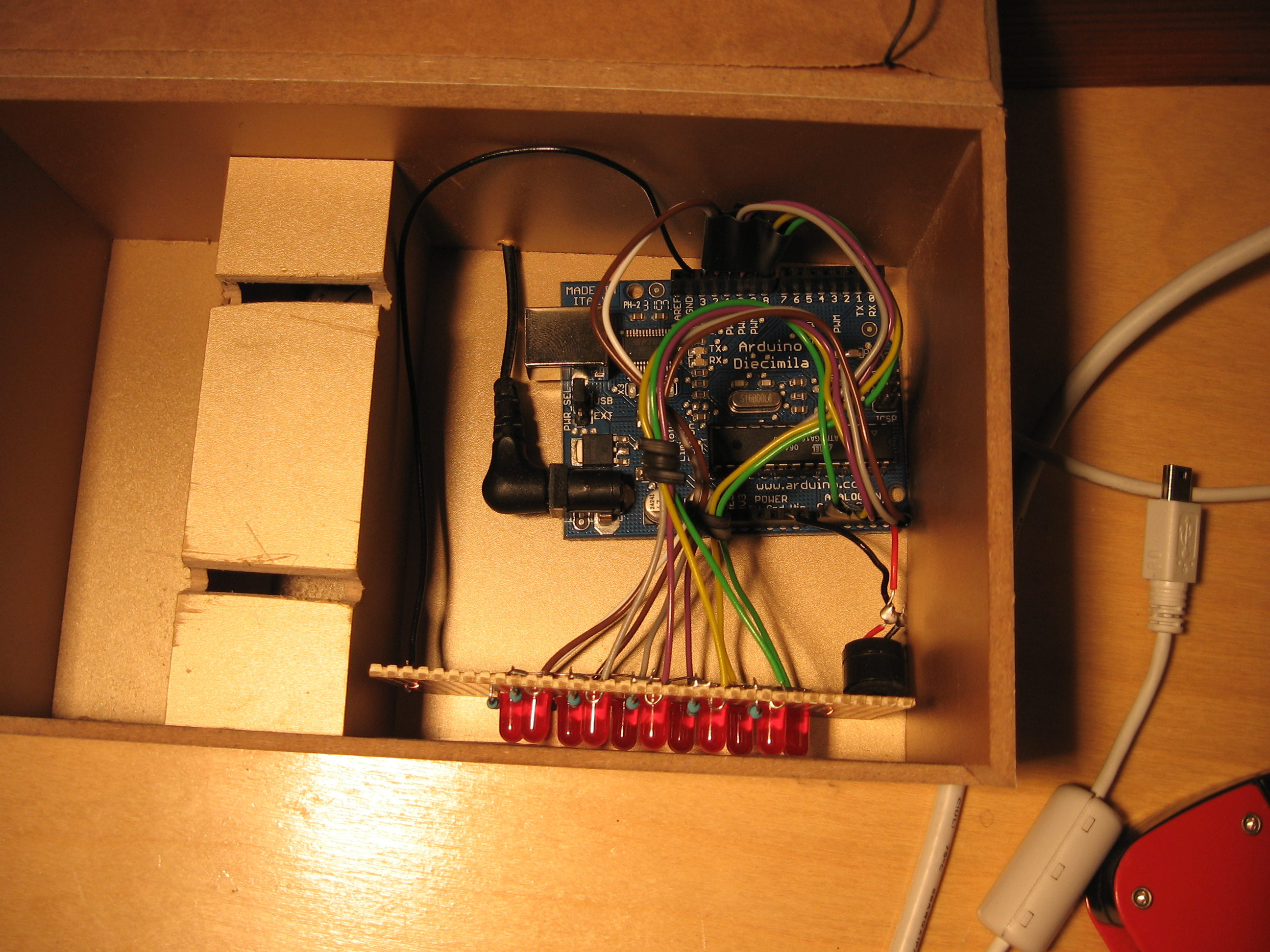 box_arduino_in.jpeg