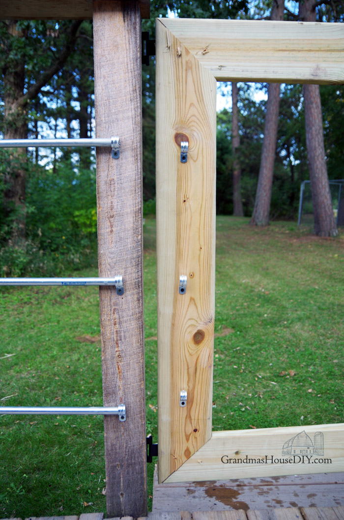 build-outdoor-deck-gate-diy.jpg