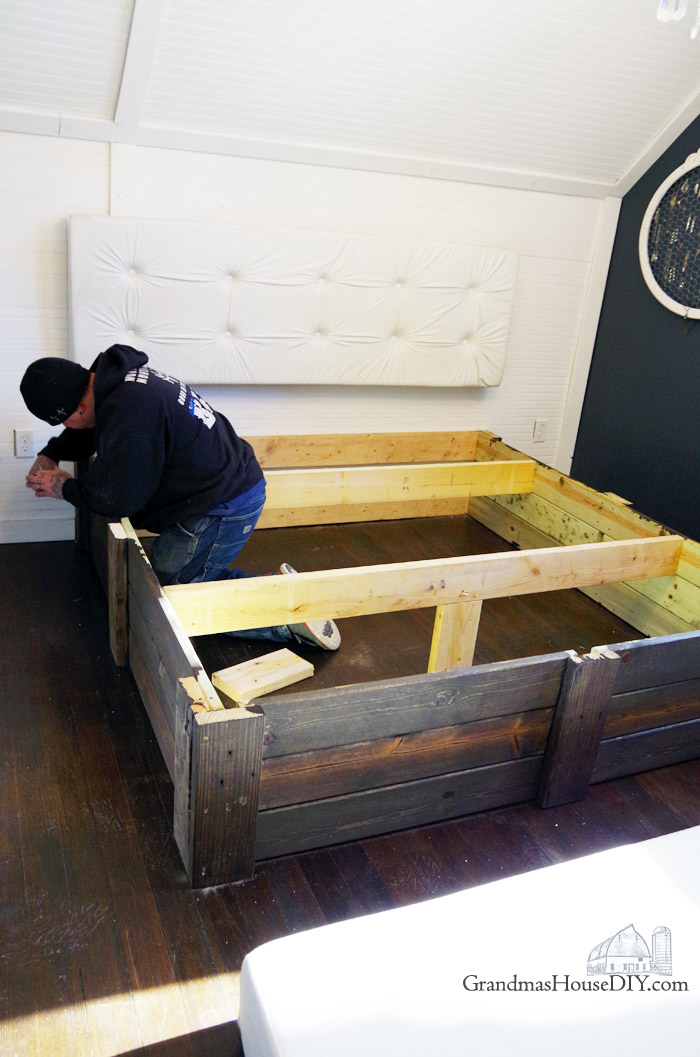 build-tutorial-platform-bed-frame-diy.jpg