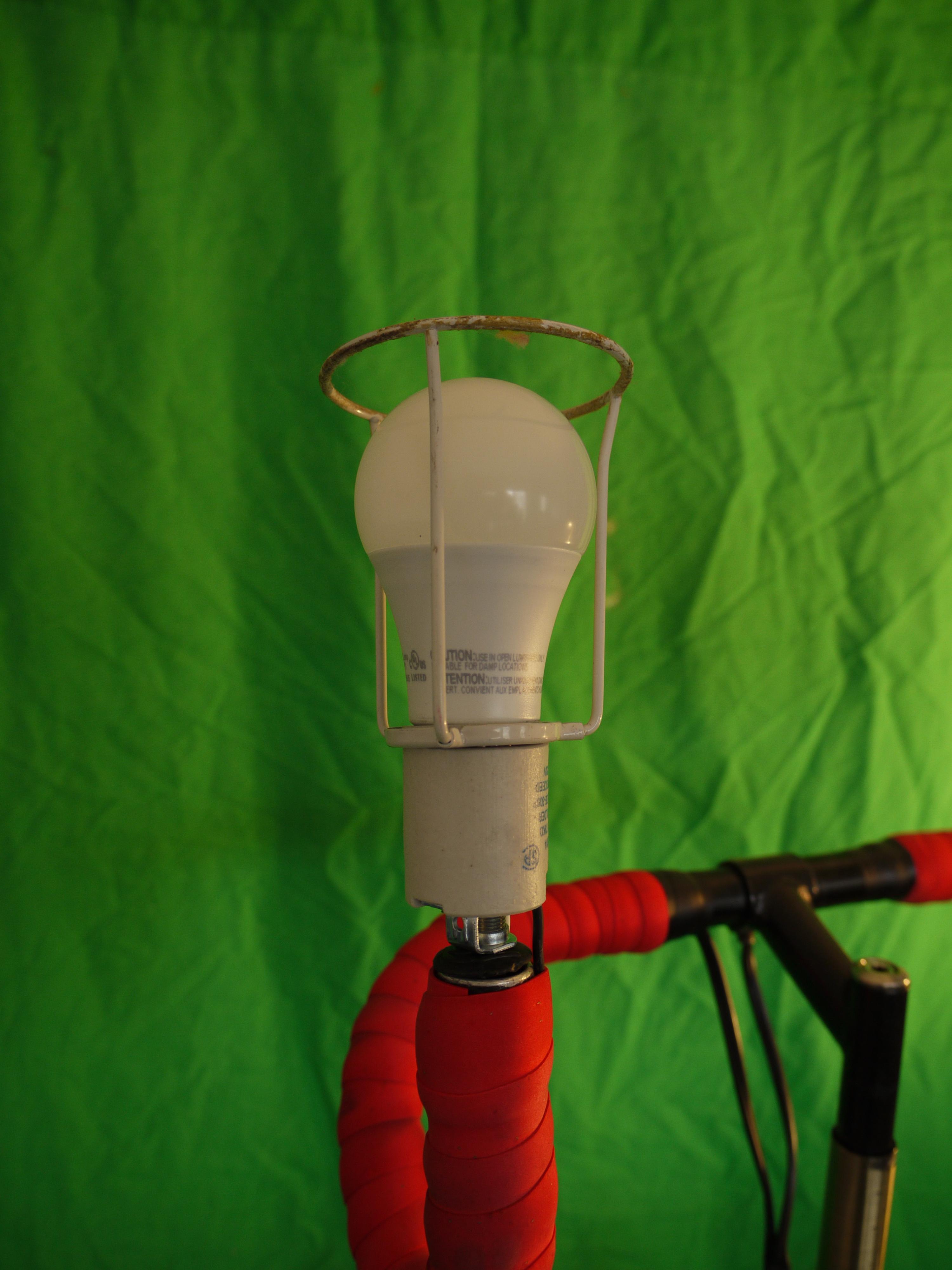 bulb holder 1 mounted.JPG