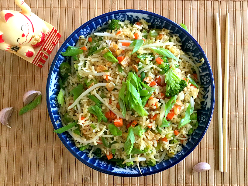 burnt garlic vegetable fried rice 12a.png