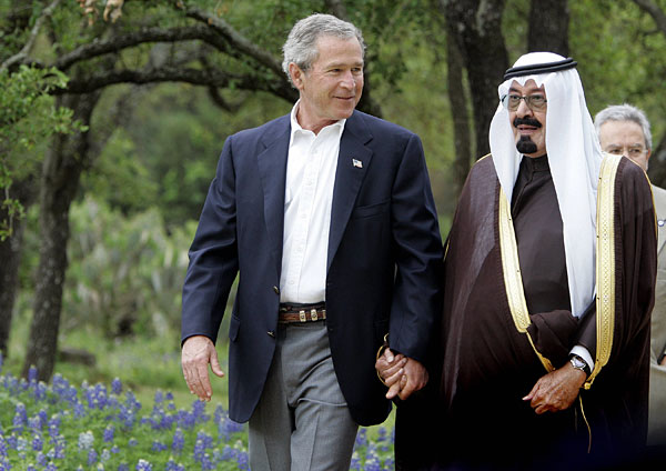 bush-abdullah-holding-hands.jpg