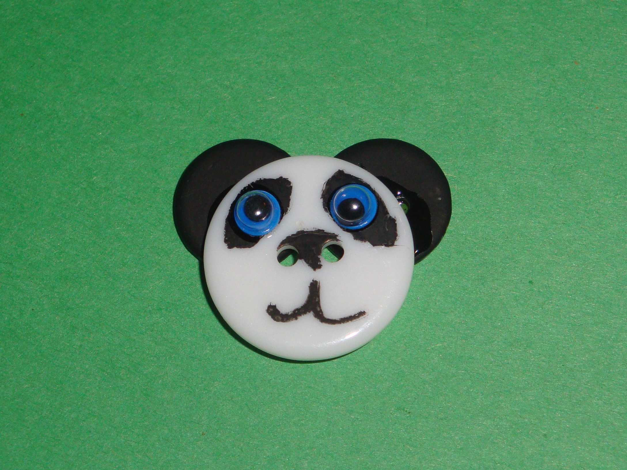 button animal necklace (1).JPG