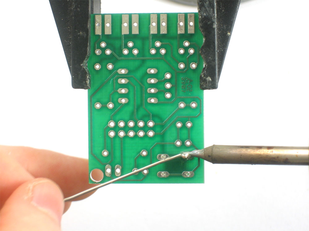 buttonsolder.jpg