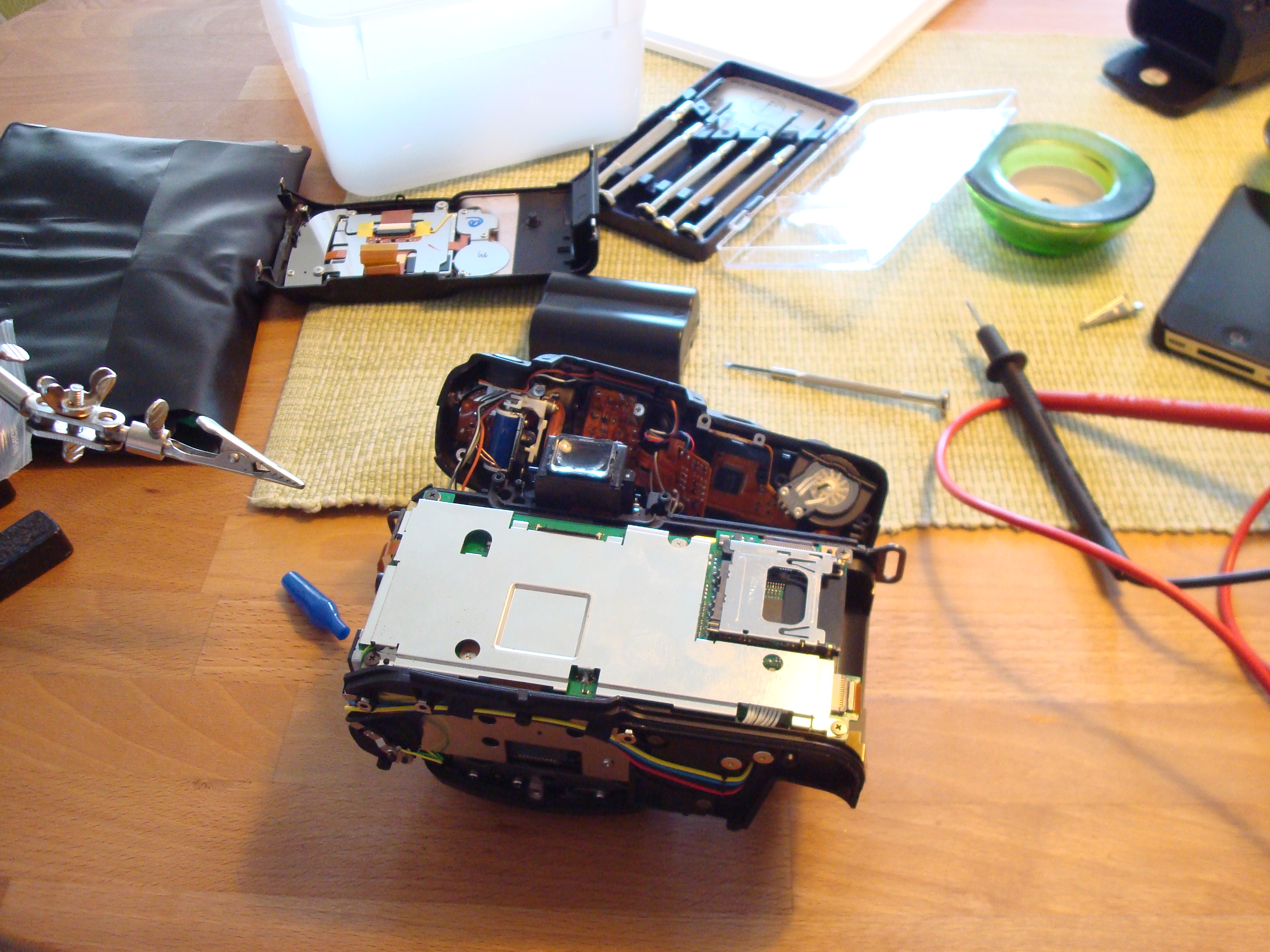 camera_house_disassembled.JPG