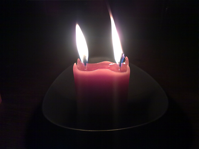 candle003.jpg